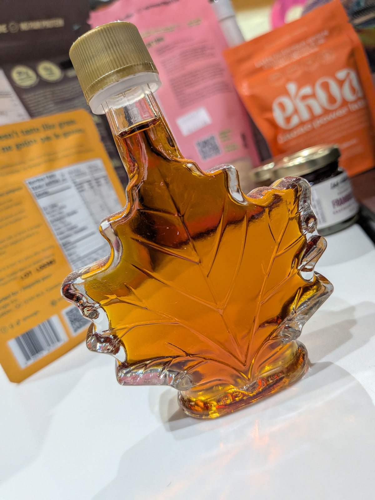 Sirop d'érable - bouteille en forme de feuille d'érable
