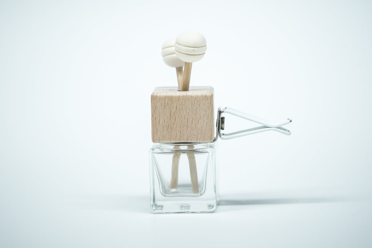 Diffuseur de parfum pour voiture Funky - Char neuf
