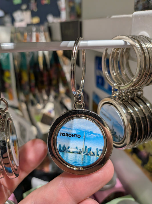 Porte-clé souvenir Québec/Canada (divers autres modèles sont disponibles en boutique)