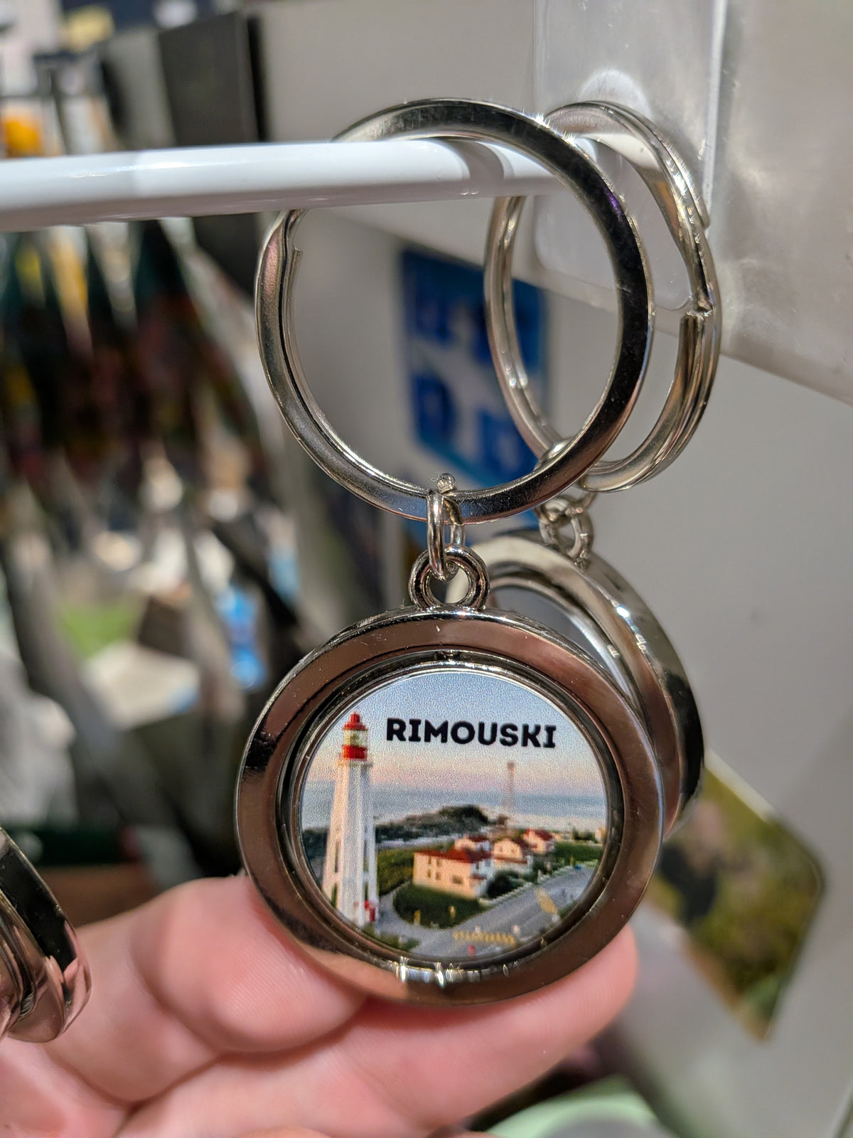 Porte-clé souvenir Québec/Canada (divers autres modèles sont disponibles en boutique)