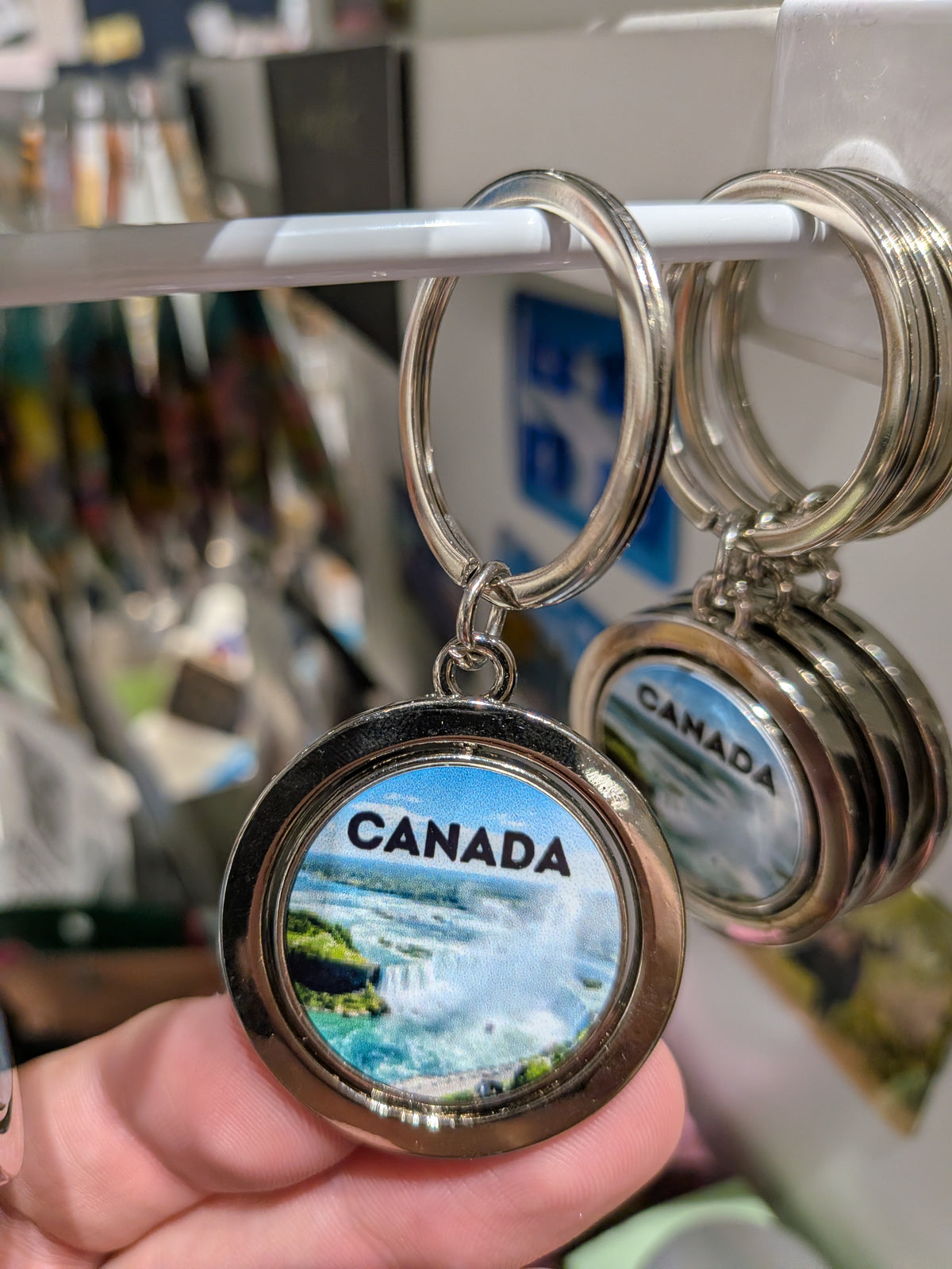 Porte-clé souvenir Québec/Canada (divers autres modèles sont disponibles en boutique)